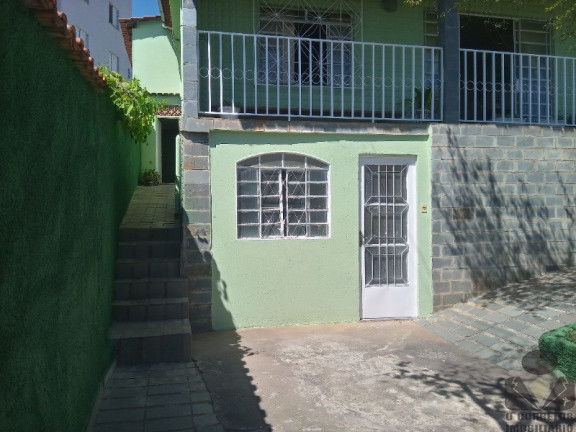 Imagem Casa com 4 Quartos à Venda, 457 m² em Betania - Belo Horizonte Imagem Casa com 4 Quartos à Venda, 457 m² em Betania - Belo Horizonte