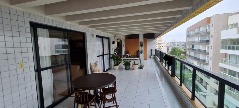 Imagem Imóvel com 4 Quartos à Venda, 357 m² em Enseada Azul - Guarapari Imagem Imóvel com 4 Quartos à Venda, 357 m² em Enseada Azul - Guarapari