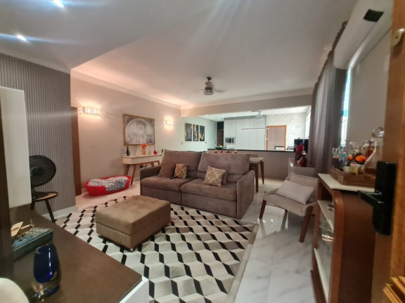 Imagem Casa com 3 Quartos à Venda, 200 m² em Gonzaga - Santos Imagem Casa com 3 Quartos à Venda, 200 m² em Gonzaga - Santos