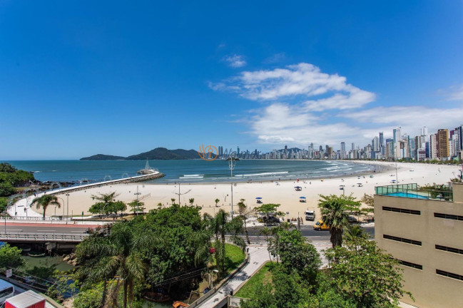 Imagem Imóvel com 3 Quartos à Venda, 182 m² em Pioneiros - Balneário Camboriú Imagem Imóvel com 3 Quartos à Venda, 182 m² em Pioneiros - Balneário Camboriú