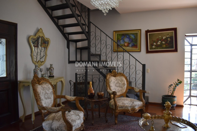 Imagem Casa com 3 Quartos à Venda, 393 m² em Região De Santo Antônio Do Pinhal - Santo Antônio Do Pinhal Imagem Casa com 3 Quartos à Venda, 393 m² em Região De Santo Antônio Do Pinhal - Santo Antônio Do Pinhal