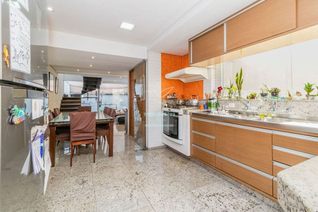 Imagem Casa com 4 Quartos à Venda, 223 m² em Mooca - São Paulo Imagem Casa com 4 Quartos à Venda, 223 m² em Mooca - São Paulo