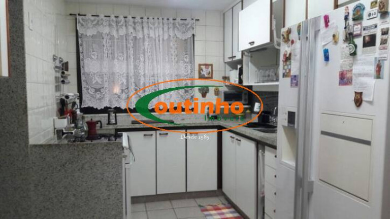 Imagem Apartamento com 3 Quartos à Venda, 146 m² em Tijuca - Rio De Janeiro Imagem Apartamento com 3 Quartos à Venda, 146 m² em Tijuca - Rio De Janeiro