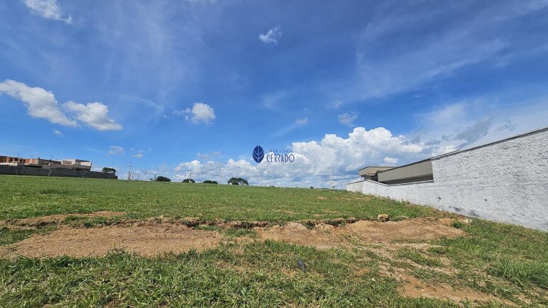 Terreno à Venda, 827 m² em Zona Rural - Abadiânia