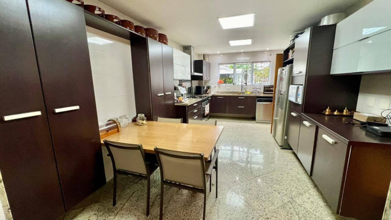 Imagem Apartamento com 3 Quartos à Venda, 222 m² em Embaré - Santos Imagem Apartamento com 3 Quartos à Venda, 222 m² em Embaré - Santos