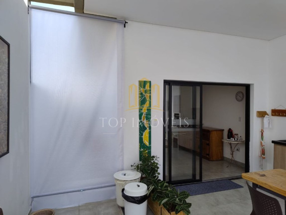 Imagem Casa com 3 Quartos à Venda, 300 m² em Residencial Colinas - Caçapava Imagem Casa com 3 Quartos à Venda, 300 m² em Residencial Colinas - Caçapava
