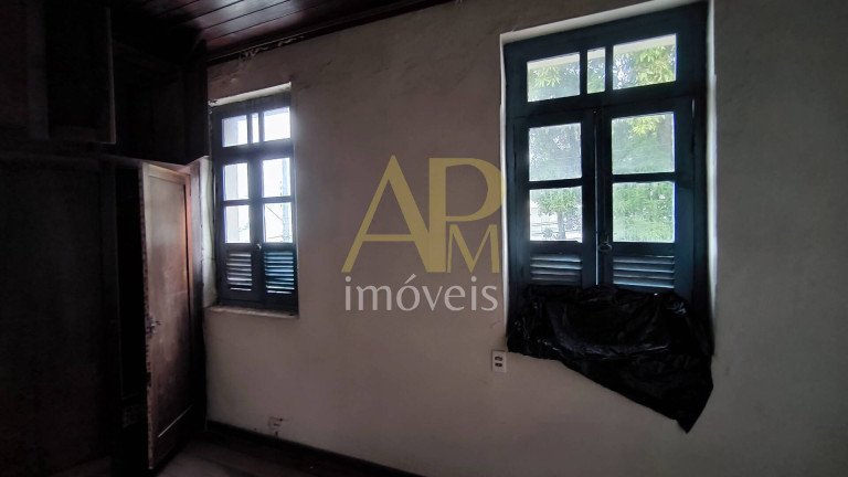 Imagem Casa com 4 Quartos à Venda, 290 m² em Centro - São José