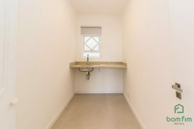 Imagem Apartamento com 1 Quarto à Venda, 32 m² em Centro Histórico - Porto Alegre Imagem Apartamento com 1 Quarto à Venda, 32 m² em Centro Histórico - Porto Alegre
