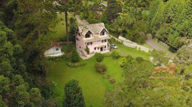 Imagem Casa com 5 Quartos para Temporada, 200 m² em Jaguaribe - Campos Do Jordão