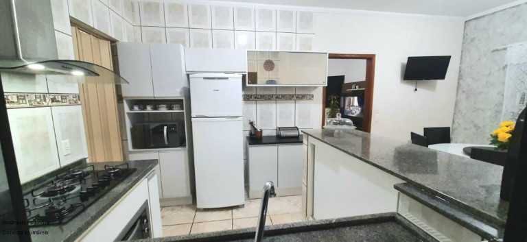 Imagem Casa com 3 Quartos à Venda, 200 m² em Jardim Campos Elísios - Poços De Caldas