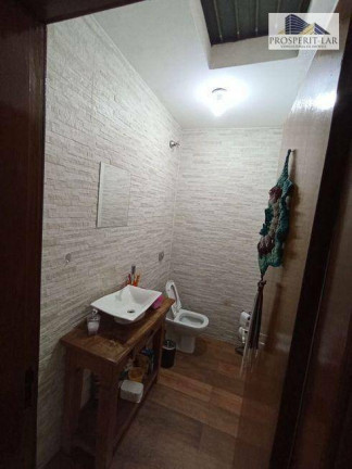 Imagem Casa com 2 Quartos à Venda, 124 m² em Jardim Vila Galvão - Guarulhos Imagem Casa com 2 Quartos à Venda, 124 m² em Jardim Vila Galvão - Guarulhos