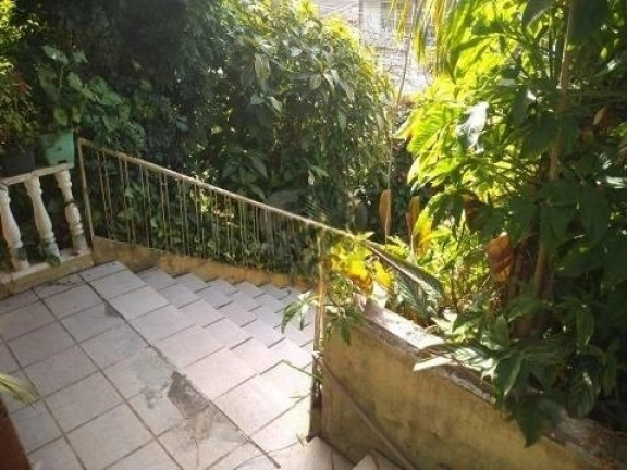 Imagem Casa com 3 Quartos à Venda, 300 m² em Medianeira - Porto Alegre Imagem Casa com 3 Quartos à Venda, 300 m² em Medianeira - Porto Alegre