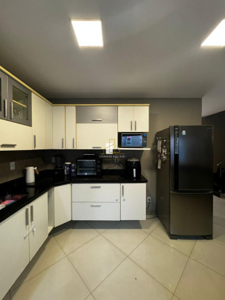 Casa com 3 Quartos à Venda, 235 m² em Colina De Laranjeiras - Serra