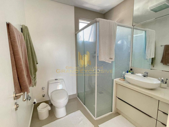 Imagem Apartamento com 3 Quartos à Venda, 169 m² em Centro - Balneário Camboriú Imagem Apartamento com 3 Quartos à Venda, 169 m² em Centro - Balneário Camboriú