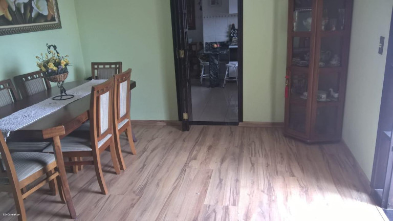 Imagem Sobrado com 3 Quartos à Venda, 331 m² em Bocaina - Ribeirão Pires