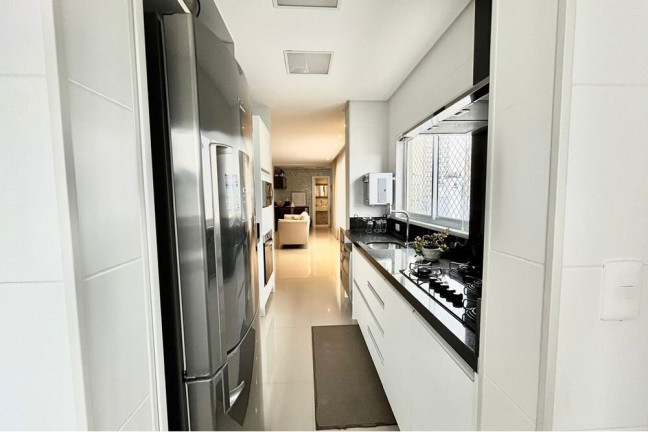 Imagem Imóvel com 3 Quartos à Venda, 122 m² em Pioneiros - Balneário Camboriú