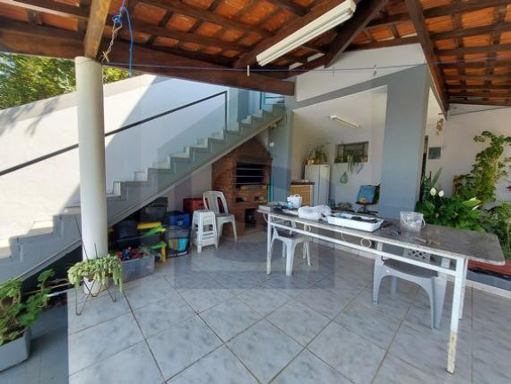 Imagem Sobrado com 3 Quartos à Venda, 270 m² em Centro - Botucatu