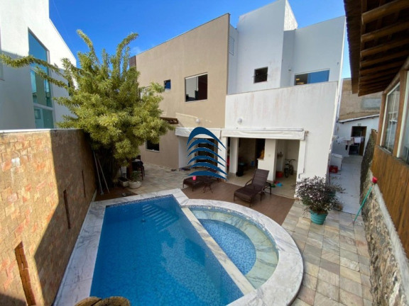 Imagem Casa com 4 Quartos à Venda, 340 m² em Centro - Lauro De Freitas Imagem Casa com 4 Quartos à Venda, 340 m² em Centro - Lauro De Freitas