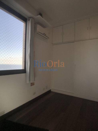 Imagem Apartamento com 4 Quartos à Venda, 165 m² em Barra Da Tijuca - Rio De Janeiro
