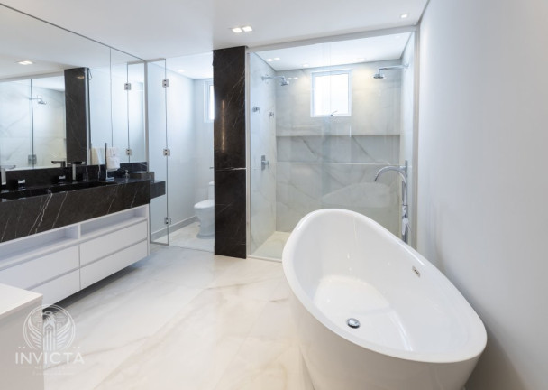 Imagem Apartamento com 3 Quartos à Venda, 167 m² em Centro - Balneário Camboriú Imagem Apartamento com 3 Quartos à Venda, 167 m² em Centro - Balneário Camboriú