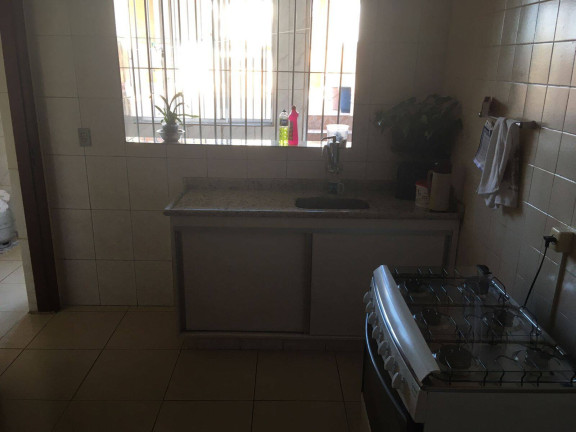 Imagem Casa com 2 Quartos à Venda, 250 m² em Taboão - Diadema