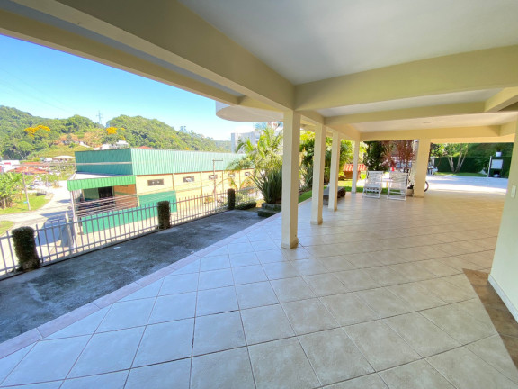 Imagem Casa com 3 Quartos à Venda, 800 m² em São Pedro - Brusque Imagem Casa com 3 Quartos à Venda, 800 m² em São Pedro - Brusque