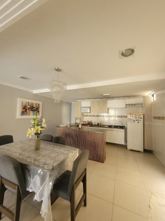 Imagem Casa com 4 Quartos à Venda, 290 m² em Vila União - Fortaleza Imagem Casa com 4 Quartos à Venda, 290 m² em Vila União - Fortaleza