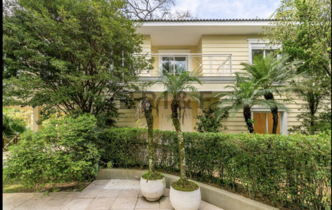 Casa com 4 Quartos à Venda, 710 m² em Jardim Petrópolis - São Paulo