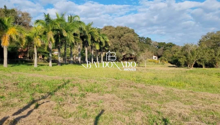 Imagem Imóvel com 3 Quartos à Venda, 8.000 m² em Centro - Extrema Imagem Imóvel com 3 Quartos à Venda, 8.000 m² em Centro - Extrema