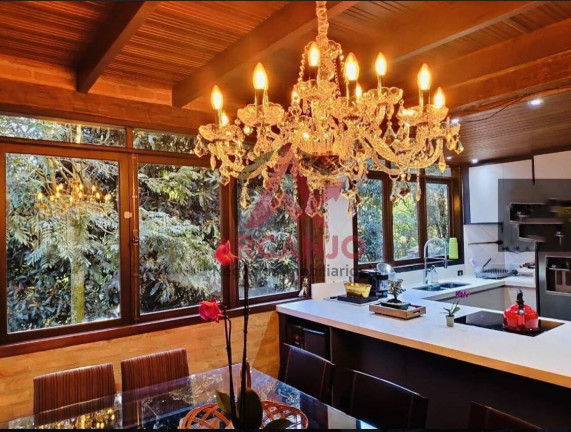 Imagem Casa com 3 Quartos à Venda, 300 m² em Roseira - Mairiporã Imagem Casa com 3 Quartos à Venda, 300 m² em Roseira - Mairiporã