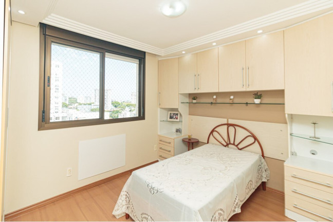 Imagem Apartamento com 3 Quartos à Venda, 81 m² em Passo Da Areia - Porto Alegre Imagem Apartamento com 3 Quartos à Venda, 81 m² em Passo Da Areia - Porto Alegre