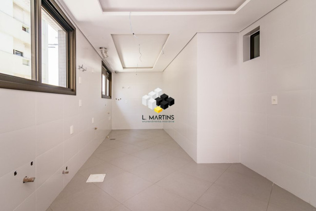 Imagem Apartamento com 3 Quartos à Venda, 169 m² em Petrópolis - Porto Alegre Imagem Apartamento com 3 Quartos à Venda, 169 m² em Petrópolis - Porto Alegre