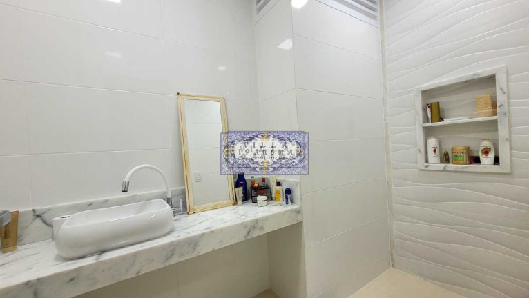 Imagem Apartamento com 3 Quartos à Venda, 130 m² em Copacabana - Rio De Janeiro
