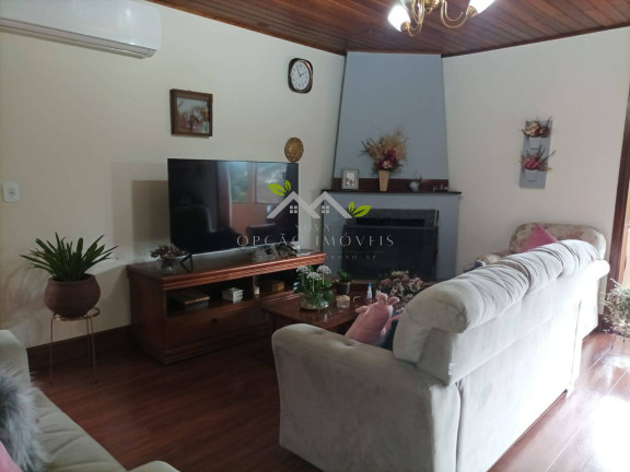 Imagem Casa com 3 Quartos à Venda, 252 m² em Vila Isabela - Campos Do Jordão
