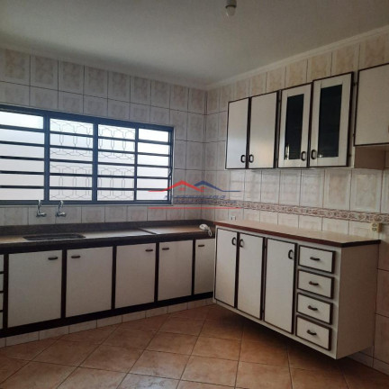 Imagem Casa com 2 Quartos à Venda, 140 m² em Centro - Saltinho