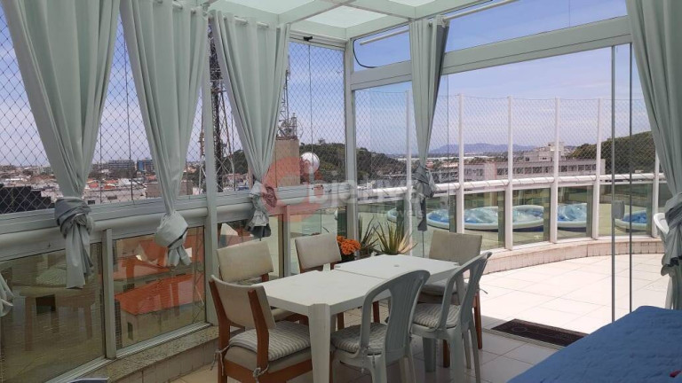 Cobertura com 3 Quartos à Venda, 220 m² em Centro - Cabo Frio