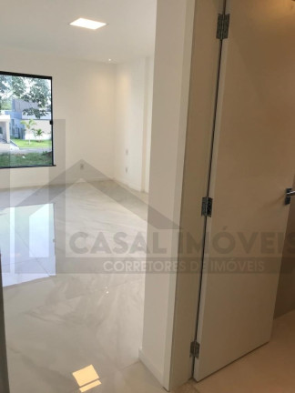 Imagem Casa com 4 Quartos à Venda, 380 m² em Atalaia - Ananindeua Imagem Casa com 4 Quartos à Venda, 380 m² em Atalaia - Ananindeua
