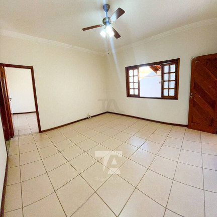 Imagem Casa com 3 Quartos à Venda, 300 m² em Parque São Benedito - Pindamonhangaba Imagem Casa com 3 Quartos à Venda, 300 m² em Parque São Benedito - Pindamonhangaba