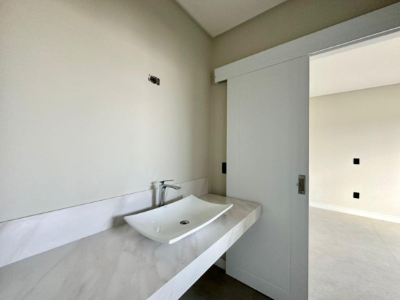 Imagem Sobrado com 3 Quartos à Venda, 200 m² em Capão Da Canoa - Capao Da Canoa
