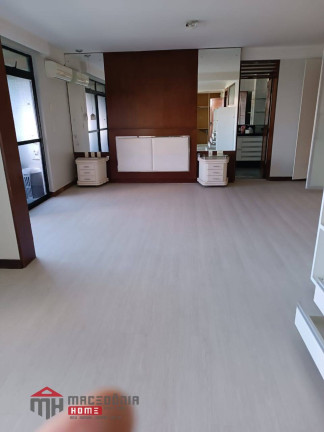 Imagem Apartamento com 3 Quartos para Alugar, 250 m² em Miramar - João Pessoa