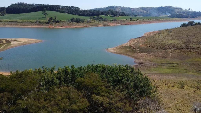 Imagem Chácara com 8 Quartos à Venda, 83.000 m² em Condomínio Novo Horizonte - Piracaia Imagem Chácara com 8 Quartos à Venda, 83.000 m² em Condomínio Novo Horizonte - Piracaia