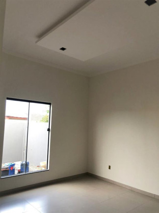 Imagem Casa com 2 Quartos à Venda, 68 m² em Residencial Abussafe - Londrina Imagem Casa com 2 Quartos à Venda, 68 m² em Residencial Abussafe - Londrina