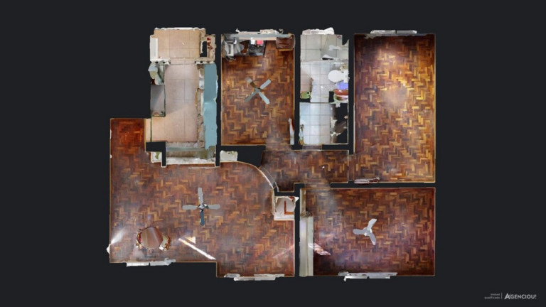 Imagem Imóvel com 3 Quartos à Venda, 80 m² em Medianeira - Porto Alegre Imagem Imóvel com 3 Quartos à Venda, 80 m² em Medianeira - Porto Alegre