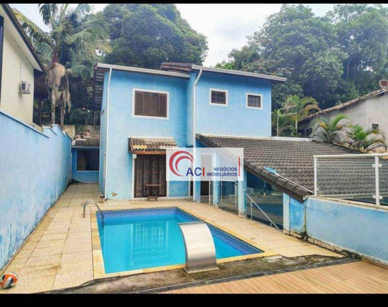 Casa com 3 Quartos à Venda, 200 m² em Vila Verde - Itapevi