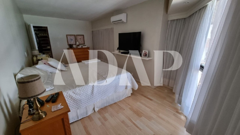 Imagem Imóvel com 4 Quartos à Venda, 310 m² em Barra Da Tijuca - Rio De Janeiro Imagem Imóvel com 4 Quartos à Venda, 310 m² em Barra Da Tijuca - Rio De Janeiro