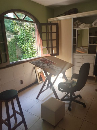 Imagem Casa com 5 Quartos à Venda, 300 m² em Itaipu - Niterói