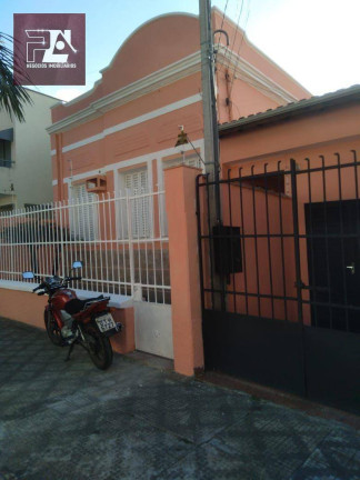 Imagem Casa com 5 Quartos à Venda ou Locação, 200 m² em Centro - Lorena Imagem Casa com 5 Quartos à Venda ou Locação, 200 m² em Centro - Lorena