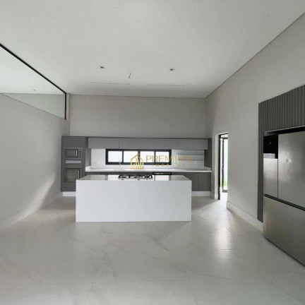 Imagem Casa com 3 Quartos à Venda, 260 m² em Jardim Do Golfe - São José Dos Campos Imagem Casa com 3 Quartos à Venda, 260 m² em Jardim Do Golfe - São José Dos Campos