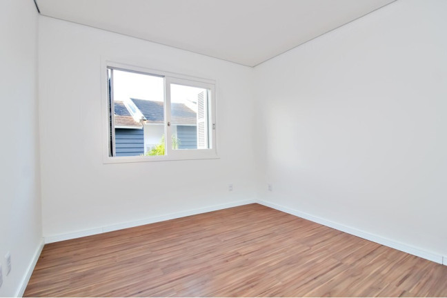 Imagem Casa com 3 Quartos à Venda, 197 m² em Vila Nova - Porto Alegre