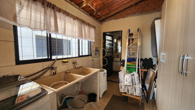 Imagem Casa com 3 Quartos à Venda, 152 m² em Jacutinga - Londrina